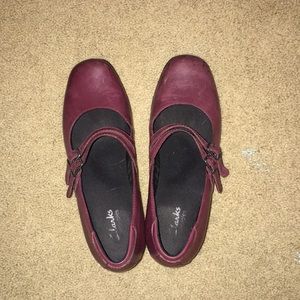 CLARKS HEELS